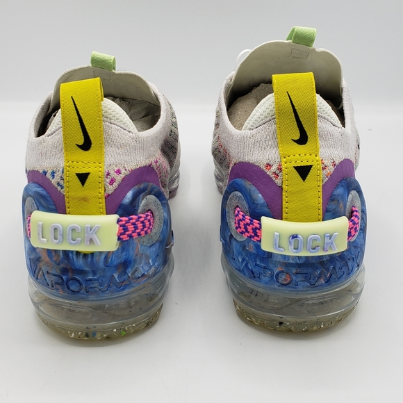 NIKE W AIR VAPORMAX 2020 FK Pure Platinum SIZE 6.5 - Picture 7 of 10